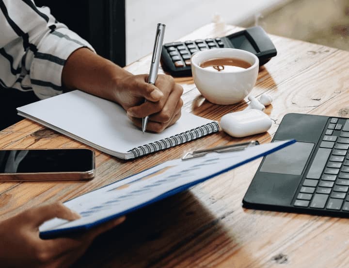 Si tu empresa se encuentra en una situación compleja, un ERE o ERTE puede ser de utilidad Nosotros nos encargamos de la gestion erte de tu negocio