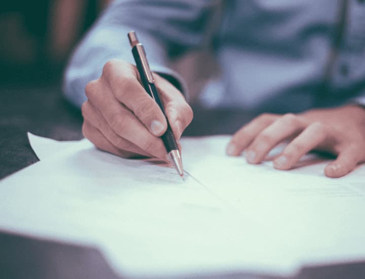 Deja que en tugesto nos encarguemos de estas cuestiones, ¡confía en nuestro equipo de profesionales! Asesores especializados en la prevención de blanqueo de capitales